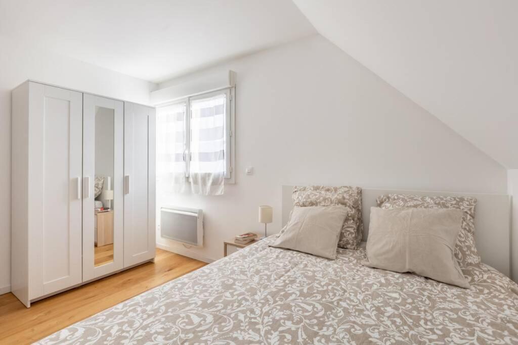 Grand Confort, Appartement Osny Exterior foto