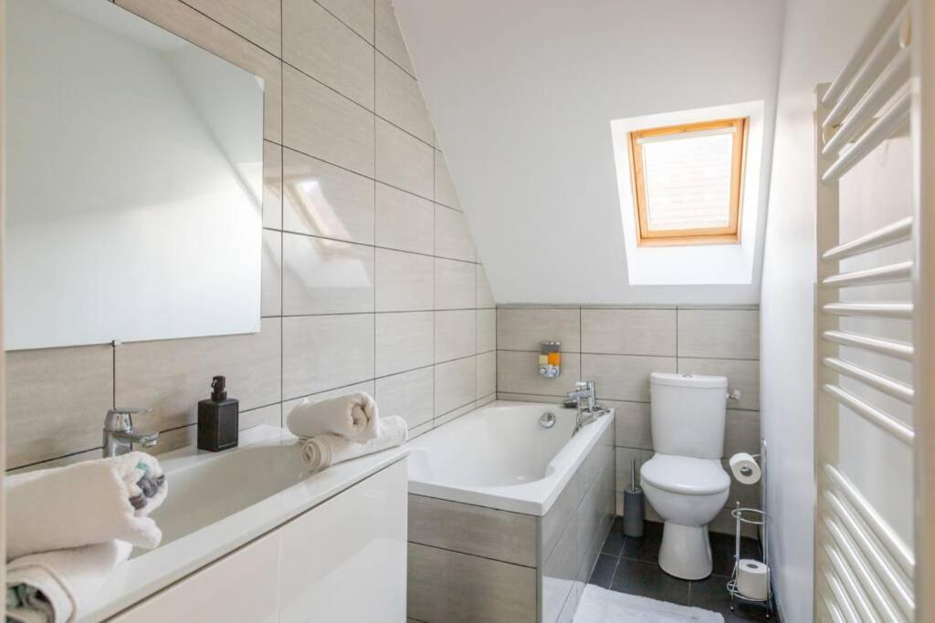Grand Confort, Appartement Osny Exterior foto